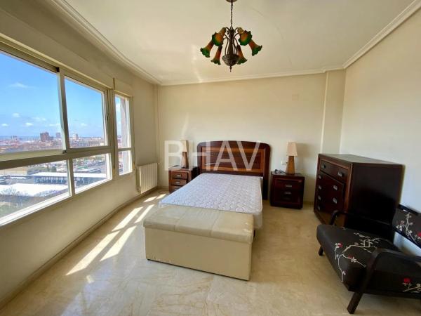 Dúplex en avenida Juan Sanchis Candela