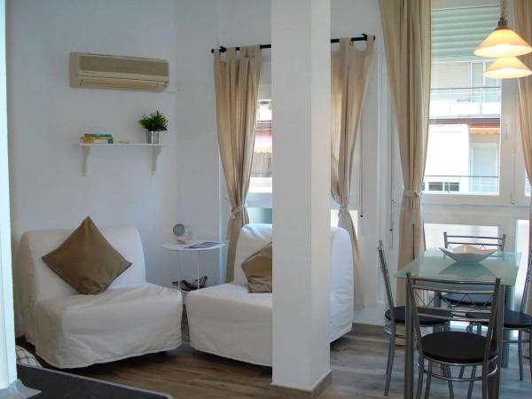 Estudio en rambla de Méndez Núñez, 43