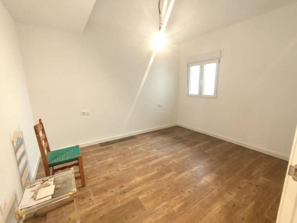 Chalet adosado en calle Antares