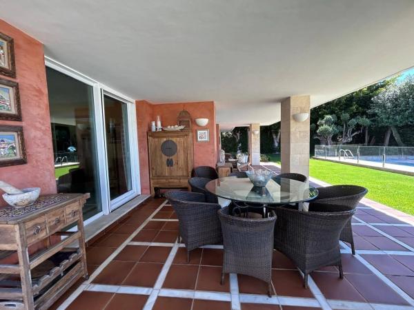 Casa independiente en avenida de la Costa Blanca