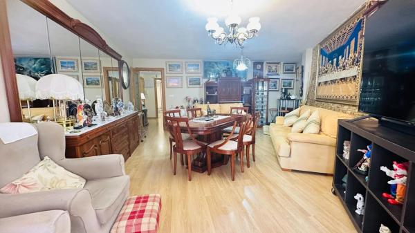 Piso en Barrio Carolinas Bajas