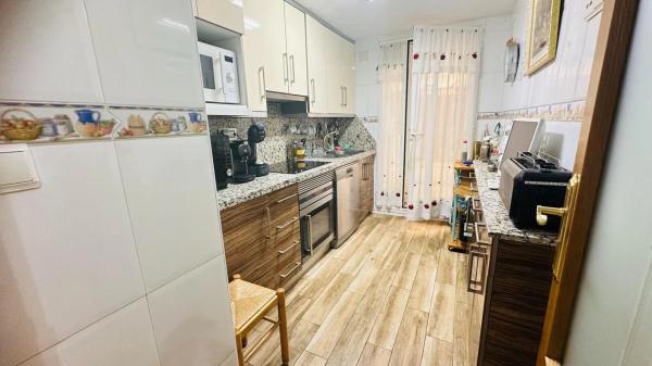 Piso en Barrio Carolinas Bajas