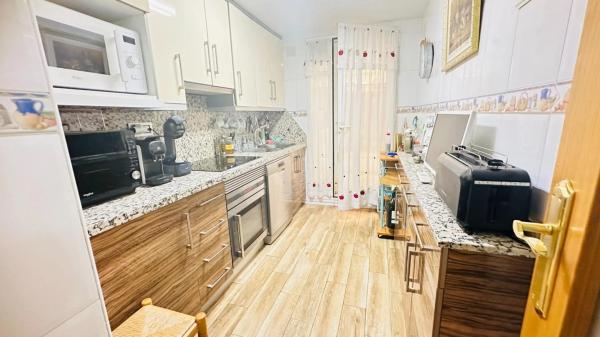 Piso en Barrio Carolinas Bajas