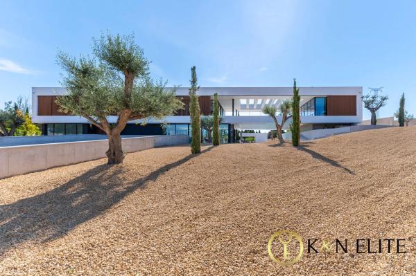 Casa independiente en calle Estragón