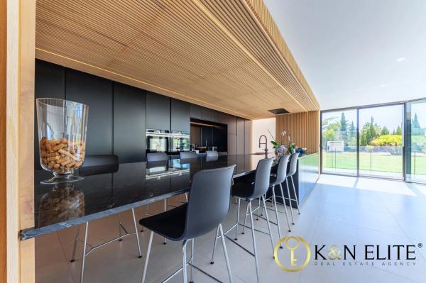 Casa independiente en calle Estragón