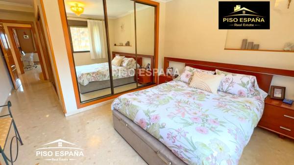 Dúplex en calle Madre Teresa de Calcuta