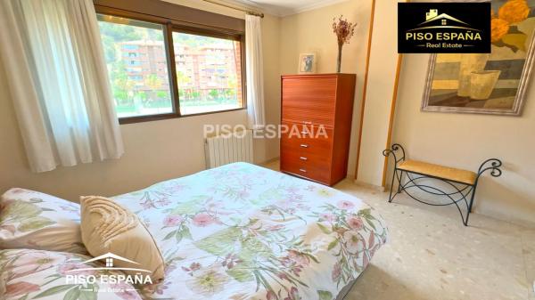 Dúplex en calle Madre Teresa de Calcuta