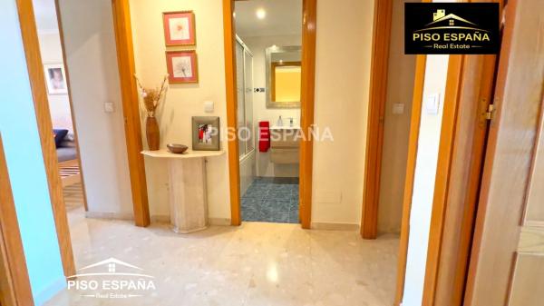 Dúplex en calle Madre Teresa de Calcuta