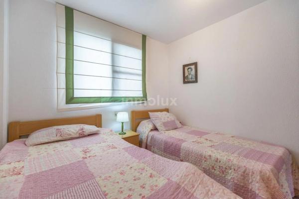 Piso en calle del Poeta Sansano