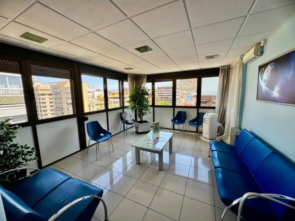 Piso en avenida del Doctor Gadea