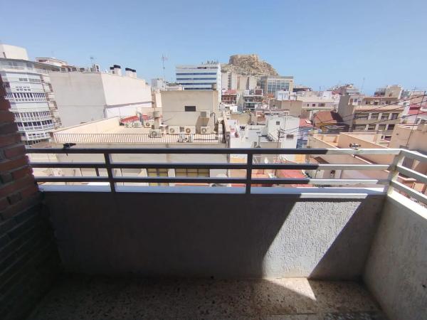 Piso en avenida Alfonso El Sabio, 27