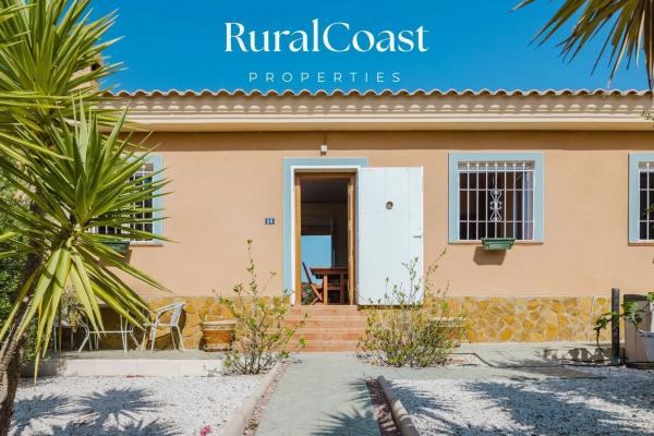 Casa independiente en calle Serra Bernia