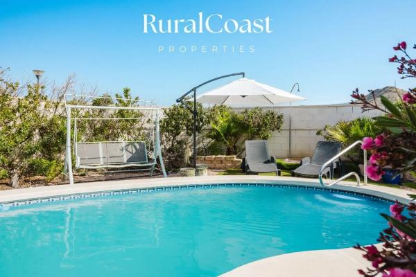 Casa independiente en calle Serra Bernia