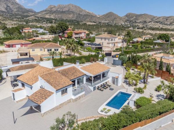 Casa independiente en avenida Cabeçó d'Or