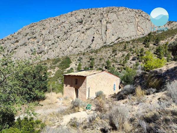 Casa independiente en camino de la Partida Pla Gralla, 24