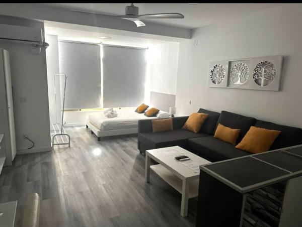 Estudio en avenida Jaime i el Conquistador, 82