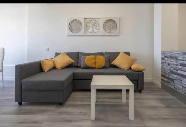 Estudio en avenida Jaime i el Conquistador, 82