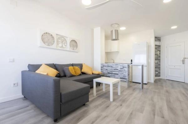 Estudio en avenida Jaime i el Conquistador, 82