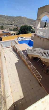 Chalet pareado en calle del Cabeçó d'Or, 16