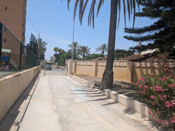 Piso en avenida de la Almadraba