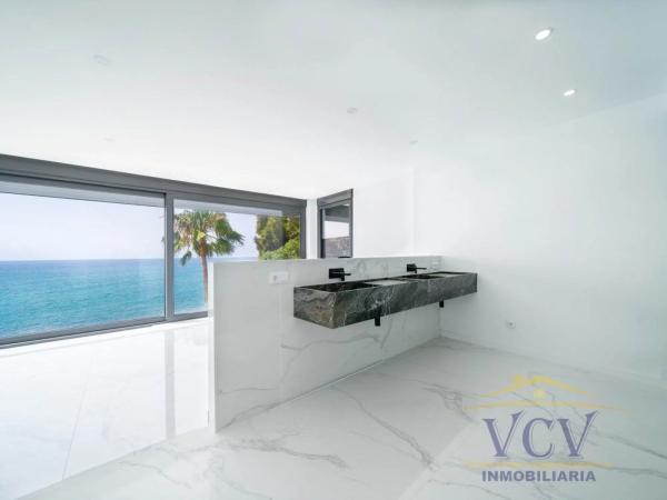 Casa independiente en avenida d'Amèrica