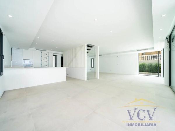 Casa independiente en avenida d'Amèrica