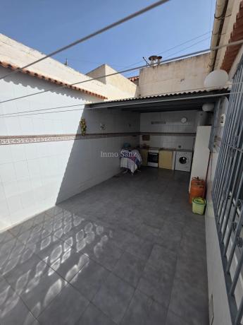 Chalet pareado en avenida del Vincle