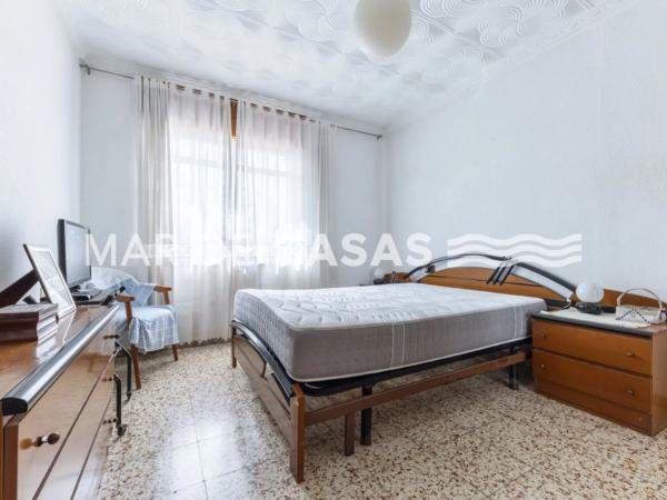 Chalet pareado en avenida del Vincle