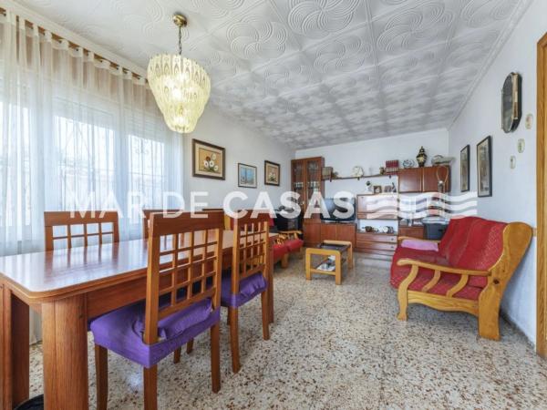 Chalet pareado en avenida del Vincle