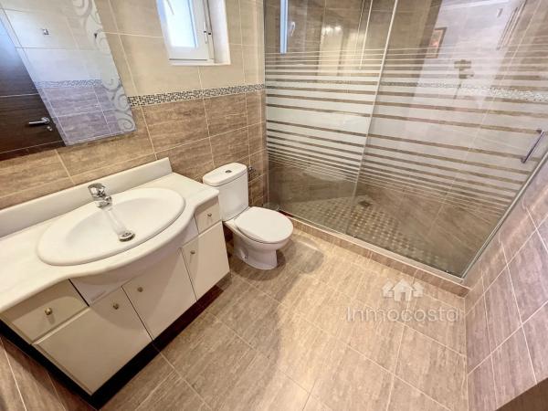 Casa independiente en calle Copenhaghen