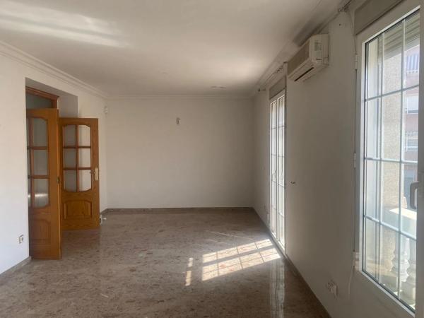 Piso en Convento, 25