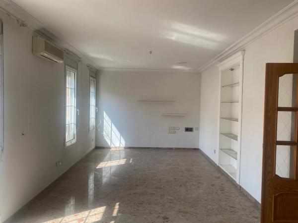 Piso en Convento, 25