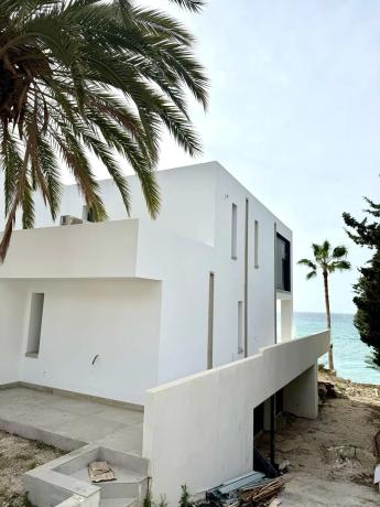 Casa independiente en avenida d'Amèrica, 14