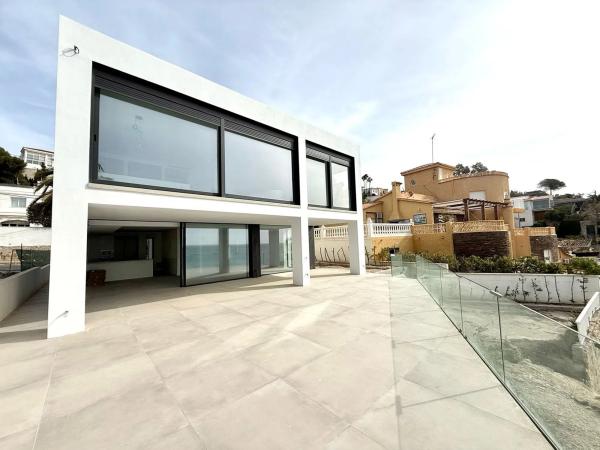 Casa independiente en avenida d'Amèrica, 14