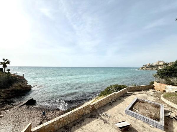 Casa independiente en avenida d'Amèrica, 14