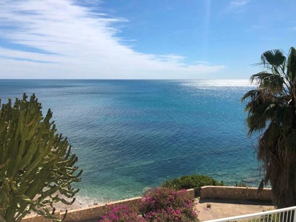 Casa independiente en avenida d'Amèrica, 14