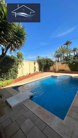 Casa independiente en calle de Vistalmar