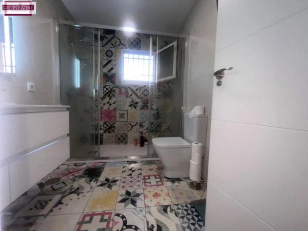 Casa independiente en calle Miranda, 2 -10