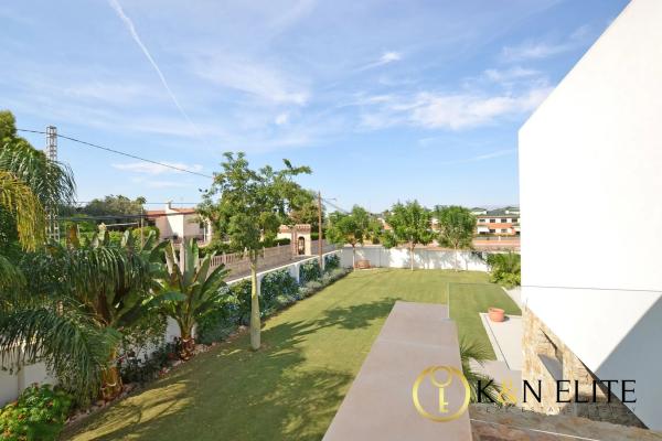 Casa independiente en calle Músic Josep Serrano