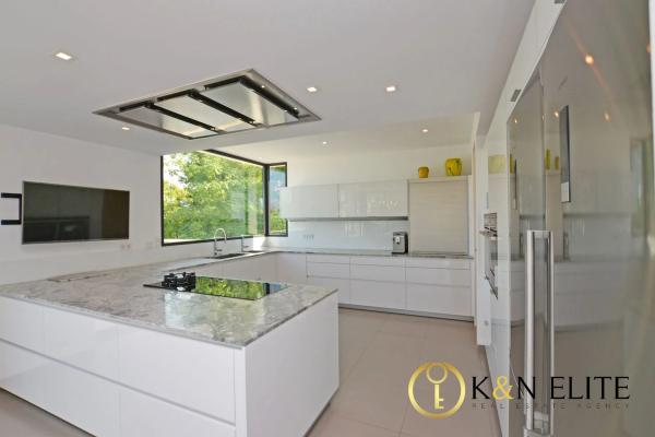 Casa independiente en calle Músic Josep Serrano