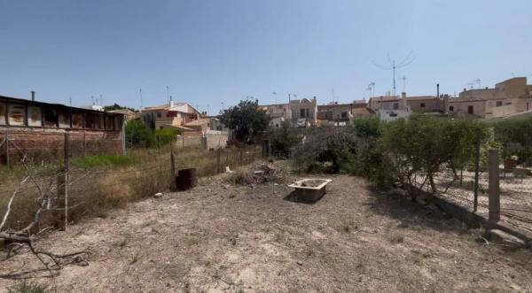 Casa independiente en paseo de la Constitució