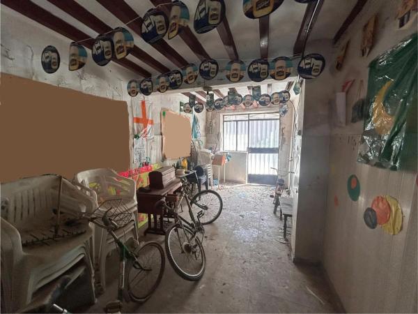 Casa independiente en paseo de la Constitució