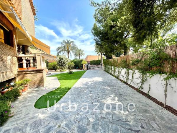 Casa independiente en calle Acuario, 9