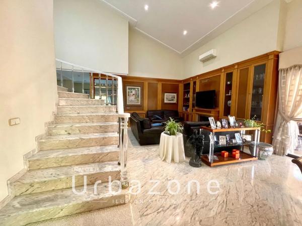 Casa independiente en calle Acuario, 9