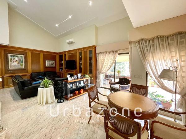 Casa independiente en calle Acuario, 9