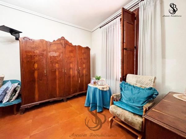 Casa independiente en avenida Gran Via Valencia