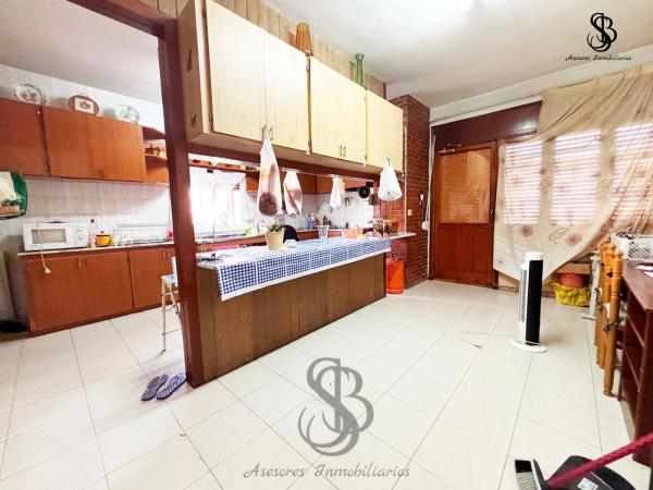 Casa independiente en avenida Gran Via Valencia