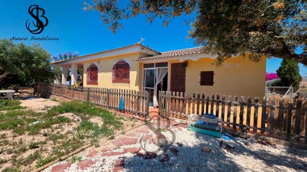Casa independiente en calle de l' Andalucita