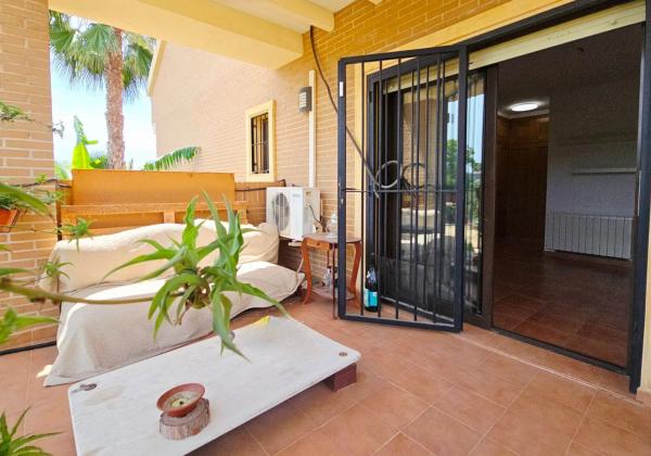 Chalet pareado en calle Alcalde Francisco Burillo