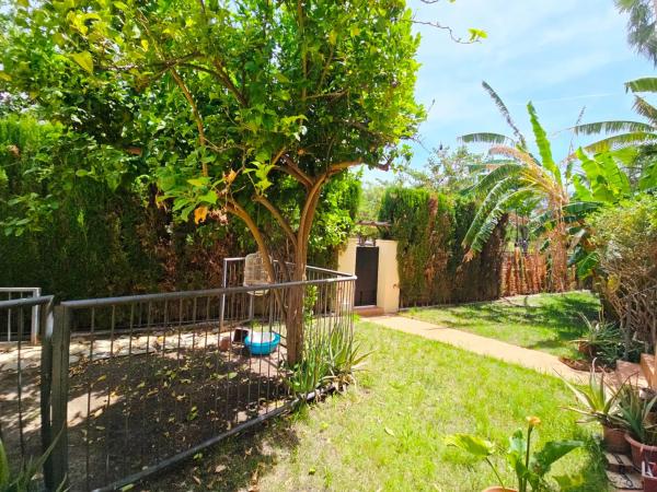 Chalet pareado en calle Alcalde Francisco Burillo